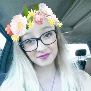 Meet your Posher, Arielle